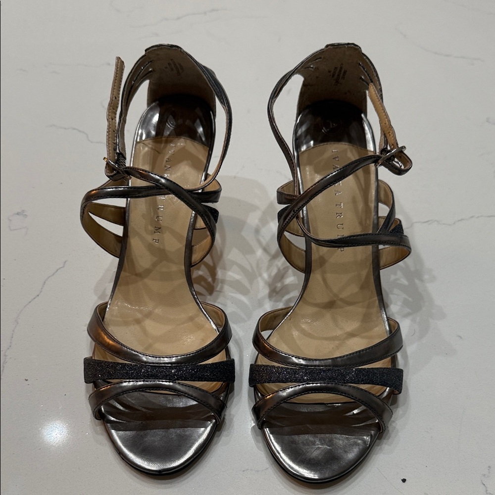 Elegant charcoal gray Strappy heel by ivanka Trump. Size 10